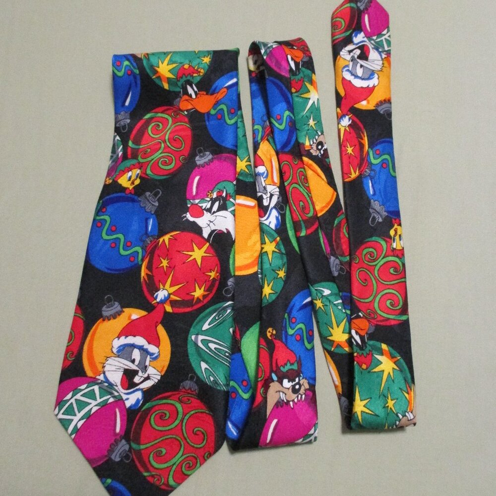 Looney Tunes Mania NEW Vintage men's tie Christmas Cartoon characters